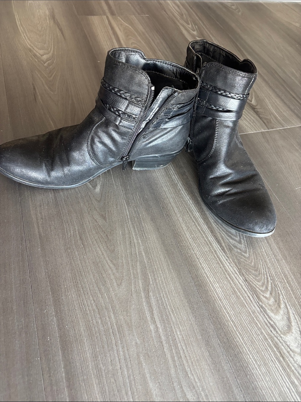 Yuu Black Braided-Strap Ankle Booties